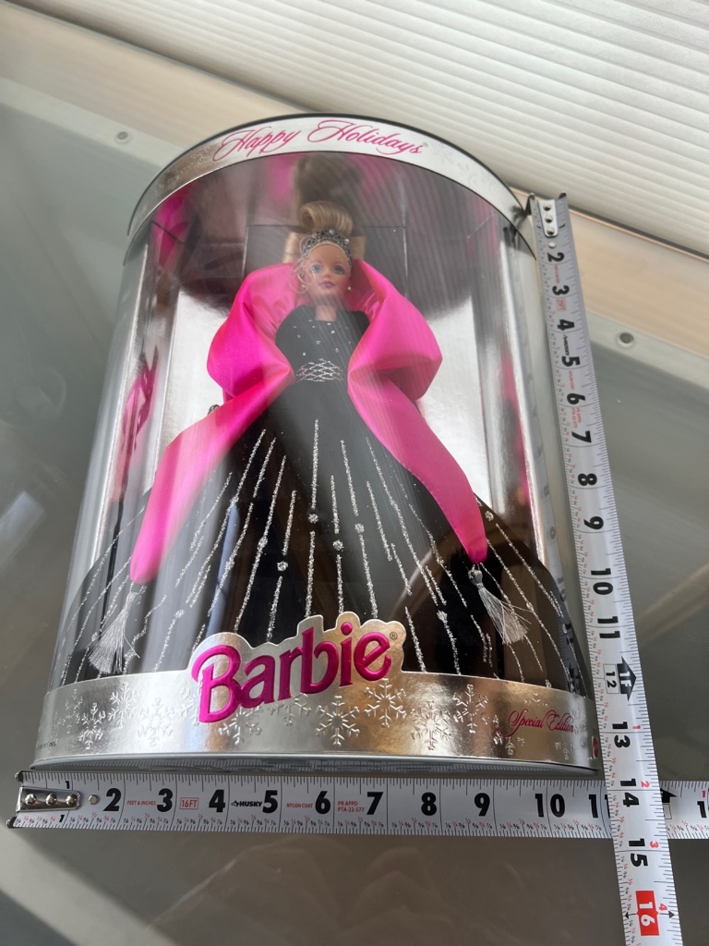 💃1998 Happy Holidays Special Edition Barbie Doll by Mattel Black & Hot Pink - Picture 14 of 17